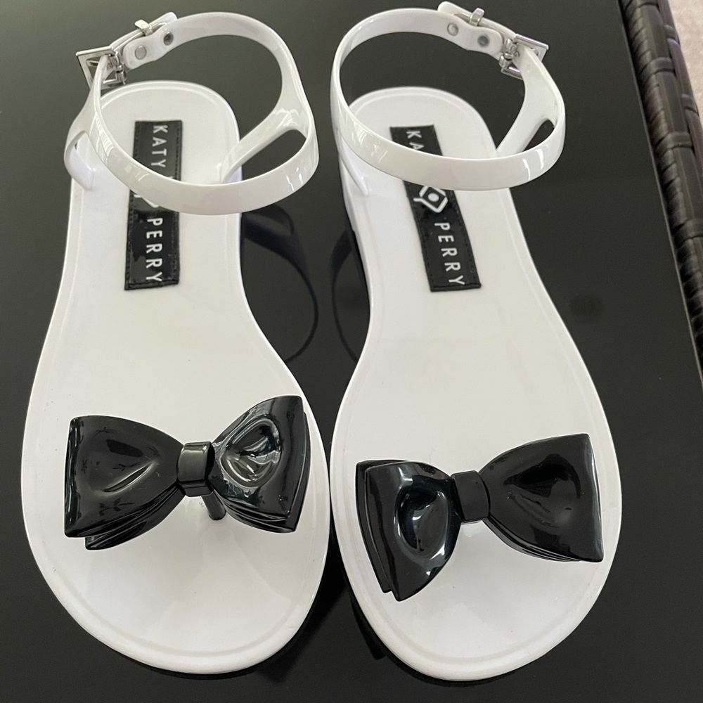 Katy Perry jelly pvc sandals